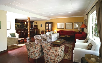 Mount Meru Game Lodge Lounge