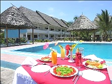 Oceanic Bay Hotel & Resort S.pool