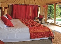 Amara Luxury Camp tent room